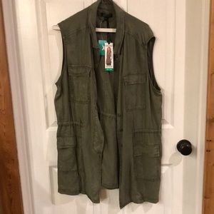 Women’s long vest